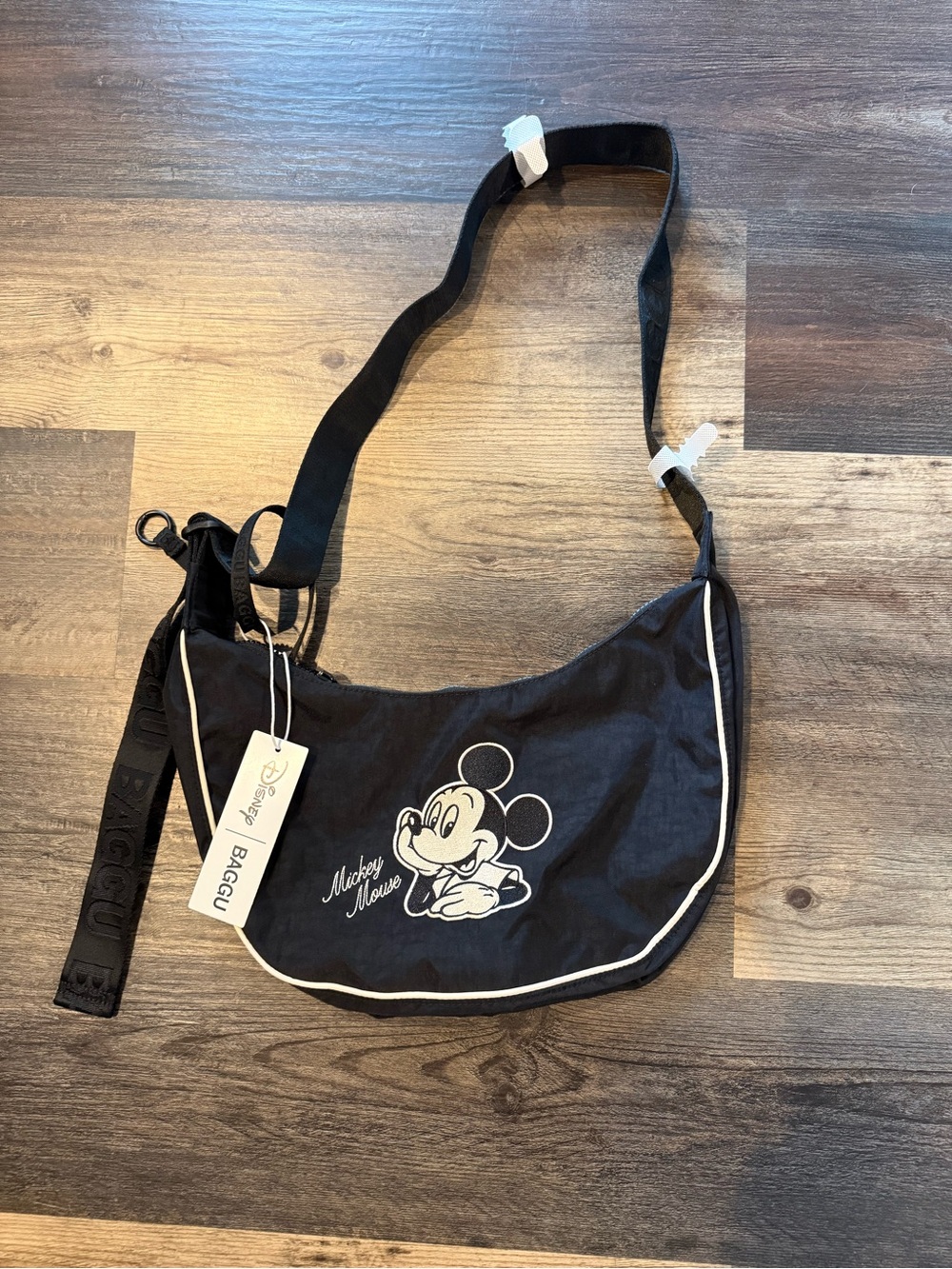 BAGGU Black Shoulder Bag with White Trim and Mickey Graphic